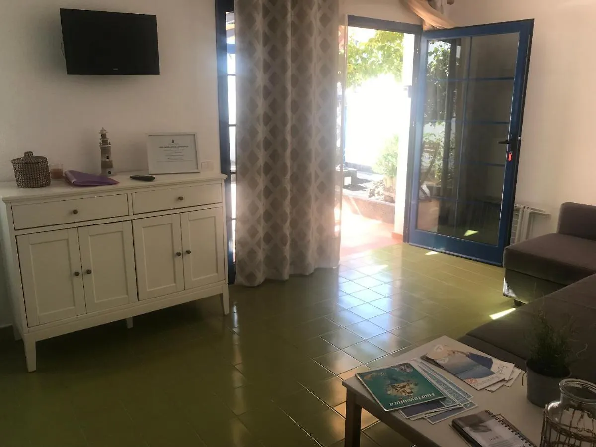 Vivienda Vacacional Delia Castillo a 100 metros de la playa Caleta de Fuste 0*,  España